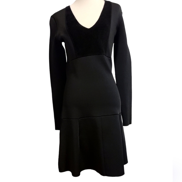 COPY - Issa London "Marnie" fit and flare dress - Picture 2 of 5